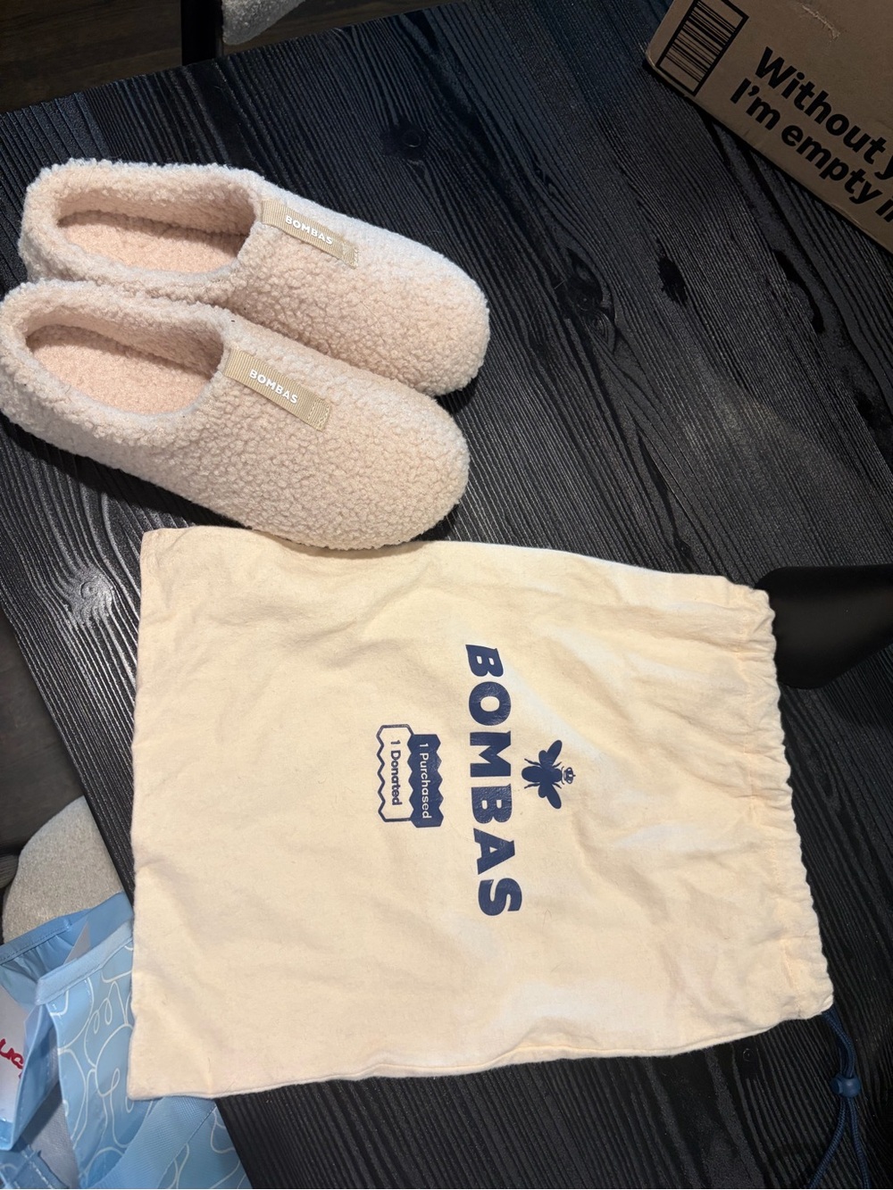 Bombas Women's Sherpa Slip-On Slippers - Cream - Picture 7 of 8